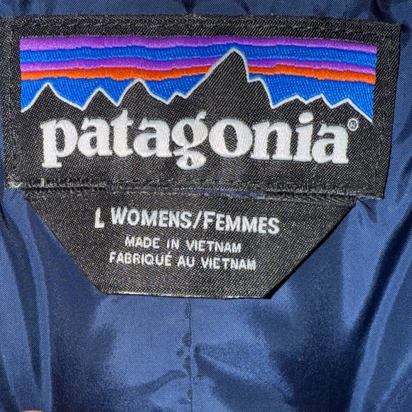 Patagonia Women's Navy Hooded Puffer Vest - Picture 7 of 7